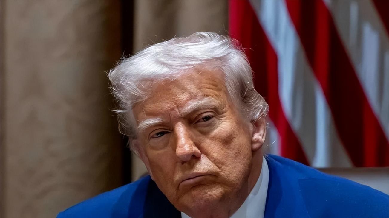 特朗普牽手孫正義，想“搶救”還是“搶劫”英特爾？