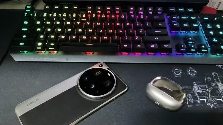 小米“四折”清仓，跌价3500元，1英寸徕卡+2K屏+IP68防尘防水