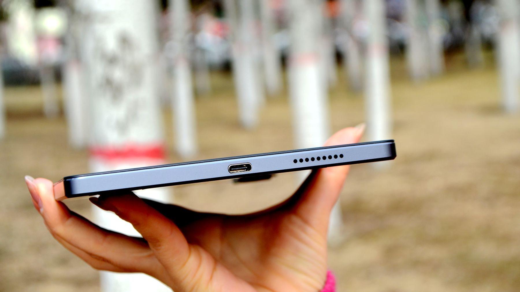 ?掌上娱乐新巅峰：小尺寸平板的逆袭，它值得你拥有吗？