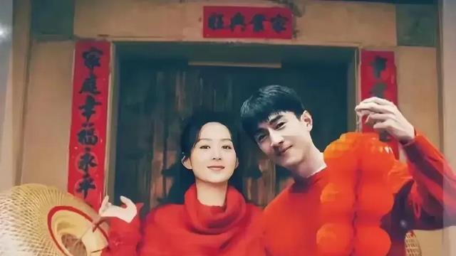 不藏了，赵丽颖回娘家，没有官宣胜似官宣，太甜了！