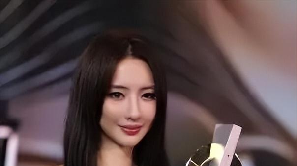 不顺！前TVB女歌手今工作量大减暂以商演为主，感情生活也曲折