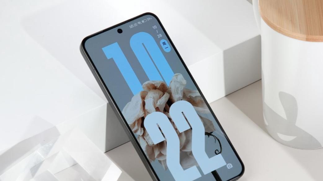 买手机不要抠抠搜搜，推荐4款骁龙8至尊版手机，可不只是性能强