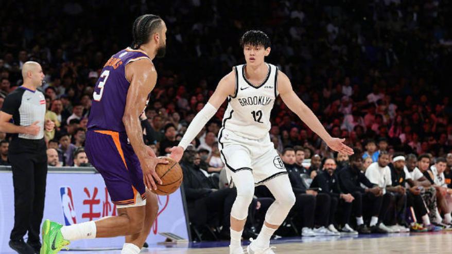 0分0板0助0帽3犯！曾凡博NBA首秀太苦涩了：CBA或许更适合他？
