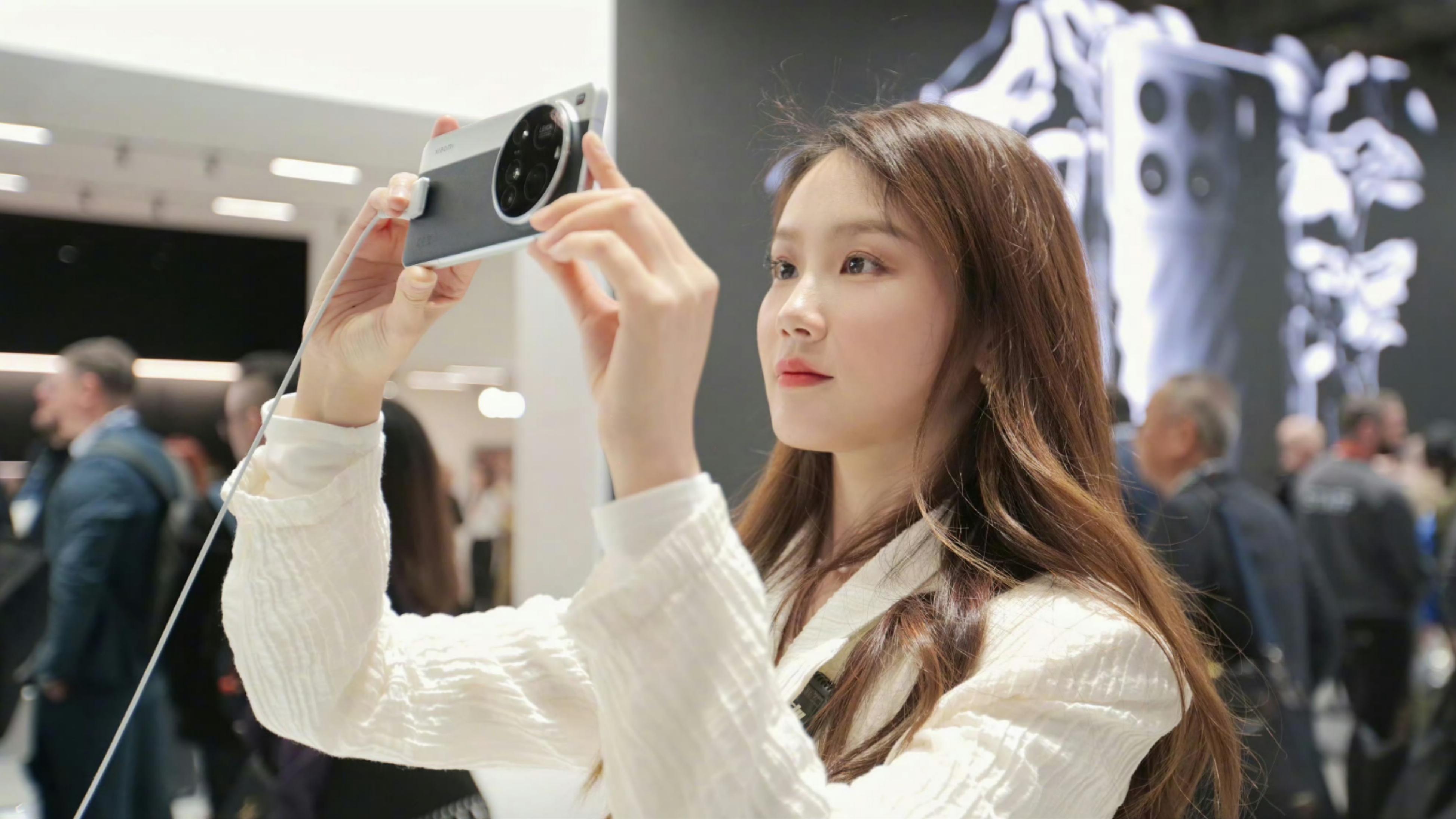 击败华为，全球第三，年度最大的“黑马”诞生！