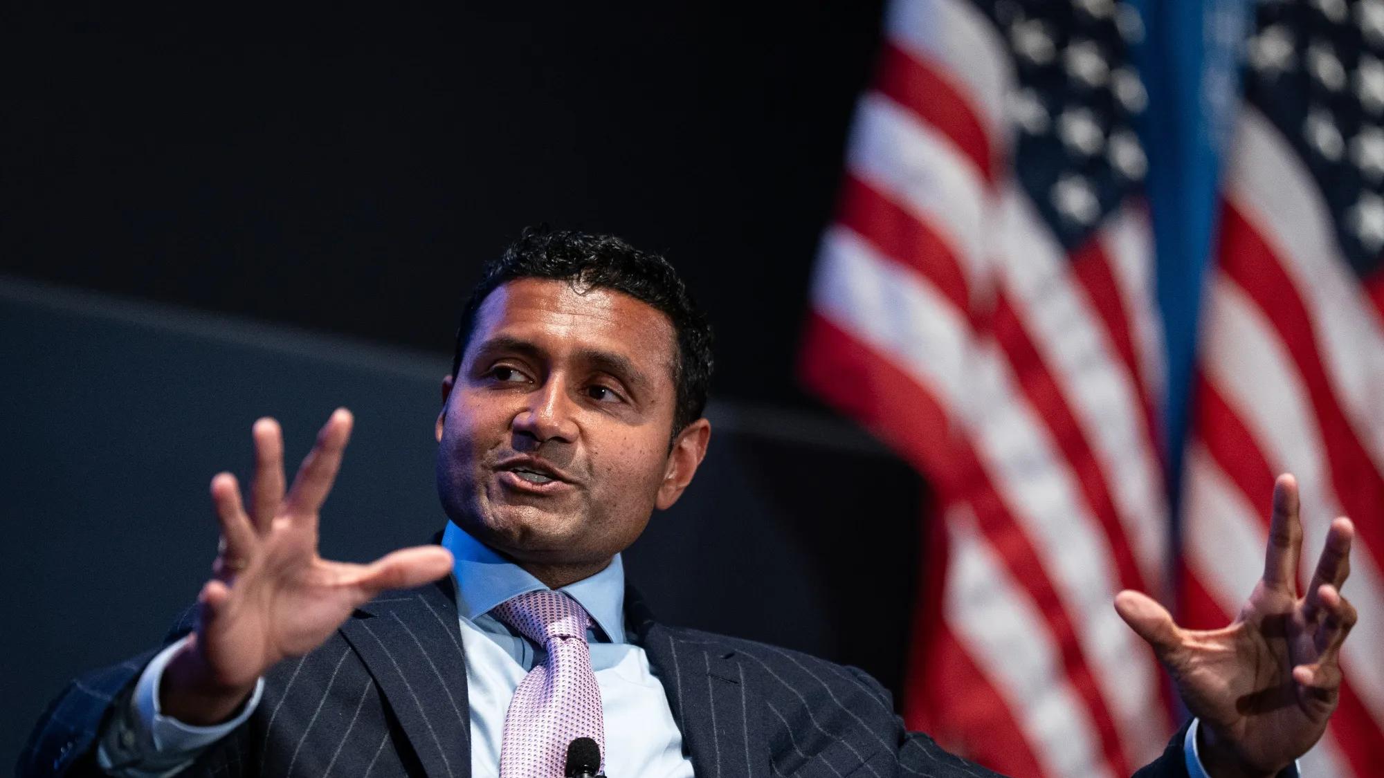 Palantir CTO批評黃仁勛：結束對中國依賴才是美國取勝之道！