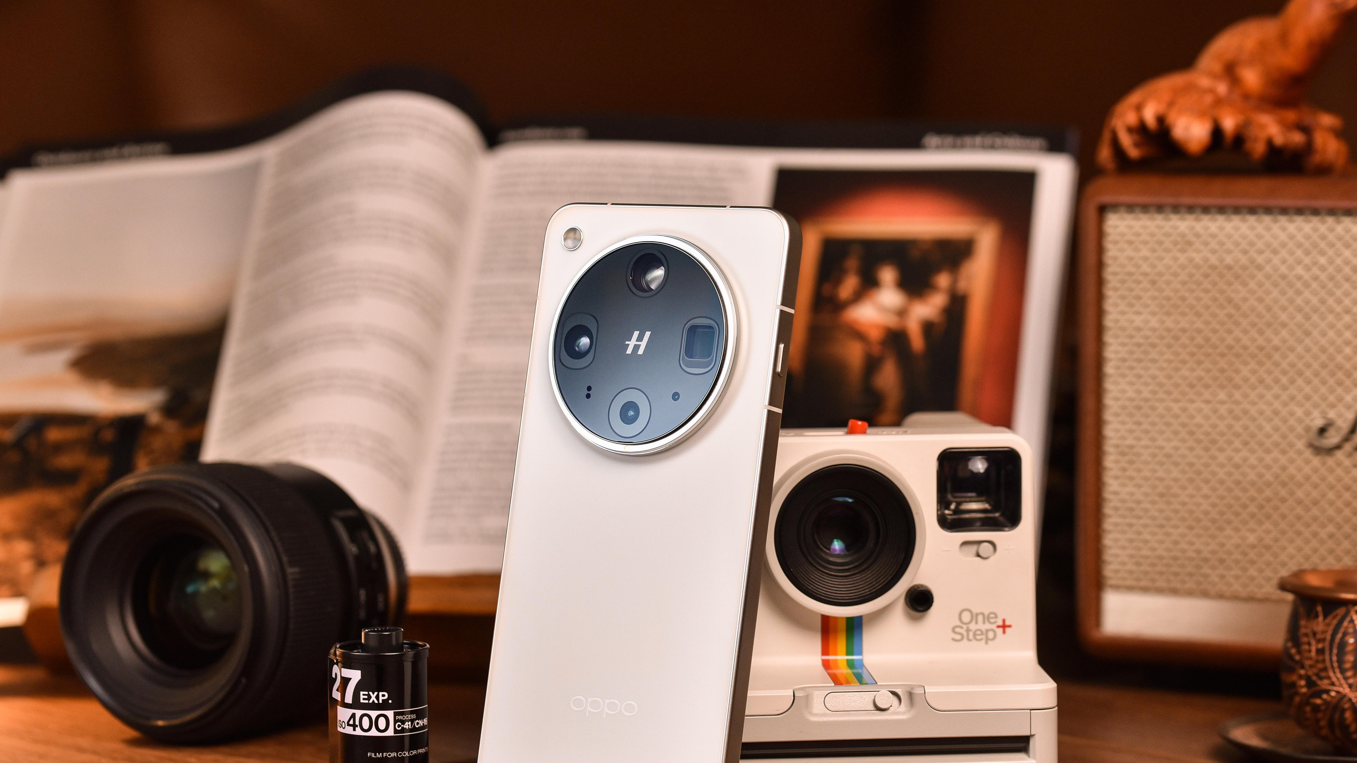 月光映澈，纤薄新境——OPPO Find X8 Ultra 月光白图赏