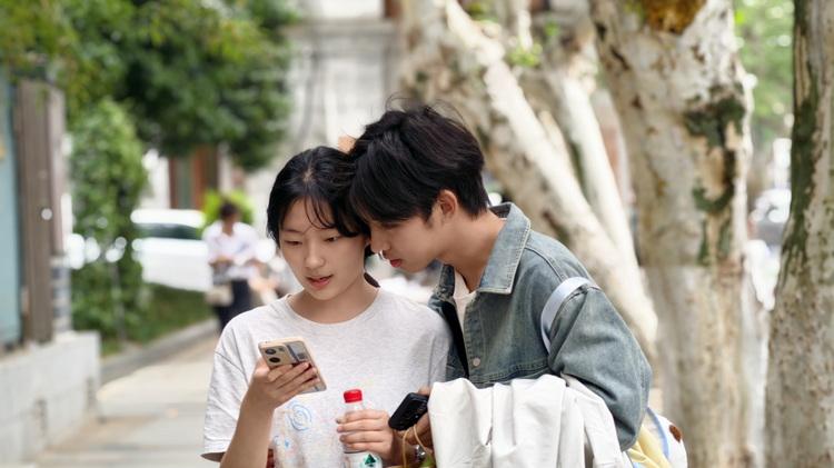 从“帮你拍”到“教你拍”，会是AI相机的正确方向吗