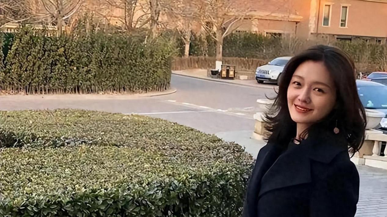 口碑反转，曝S妈主动告诉汪小菲女儿去世，台媒怒撕小S虚伪人设