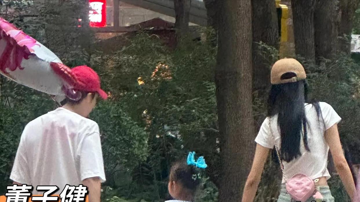 32岁孙怡晒出家居照，蜗居80㎡小屋，养猫煲剧，无拘无束，真幸福