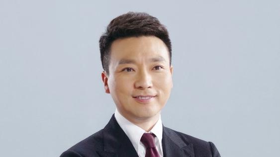 康辉新身份，恭喜