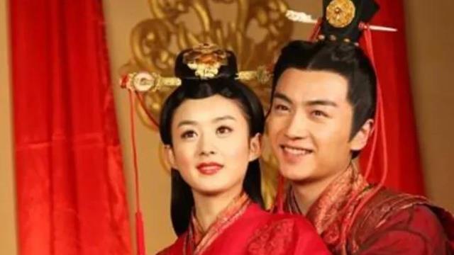 我猜赵丽颖要么选林更新要么和冯叔复合，总之不会选陈晓了