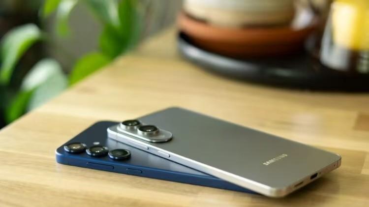 三星超轻薄5G手机：2亿像素+钛金属+骁龙8至尊版，跌价300元