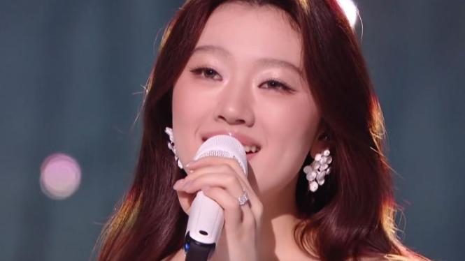 一个人拖垮整个节目！《歌手2025》两位败笔演员，让人看得难受