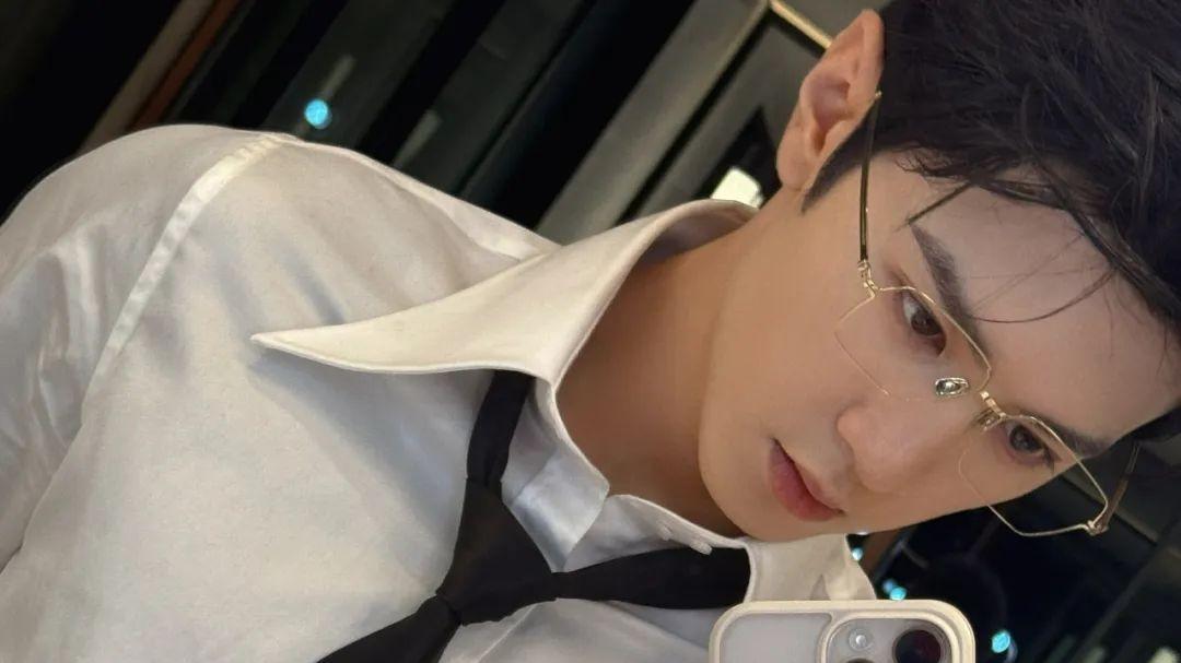 知名男演员自曝除夕夜发生意外