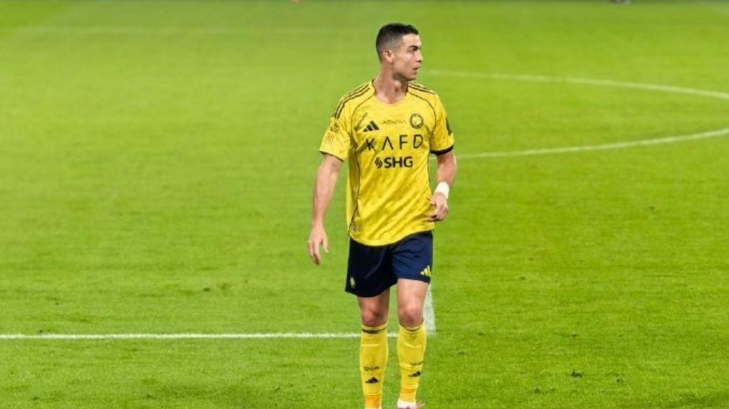 1-2输本泽马！40岁C罗无缘沙王冠8强：2个月丢2冠 沙特生涯3年0冠