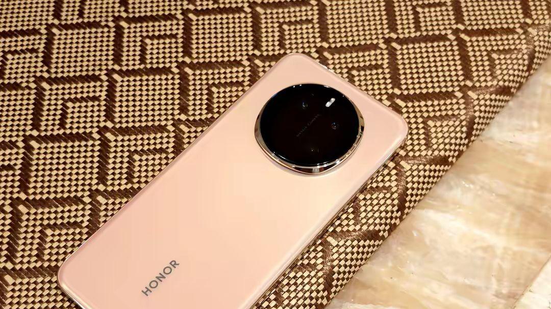 荣耀爆发，16+512GB突降1120元，骁龙8至尊版+IP69+超声波指纹