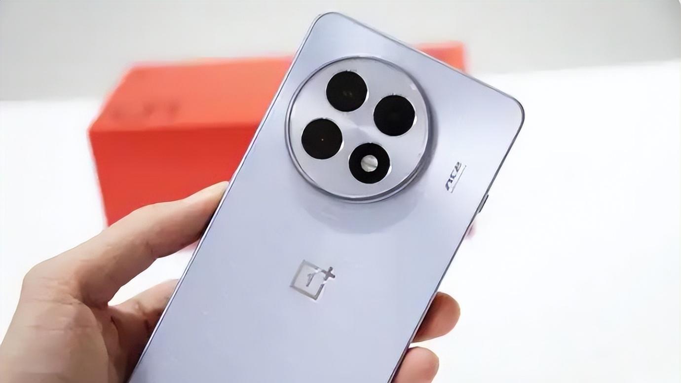 “暖男旗舰”——一加Ace5Pro，非常值得体验！