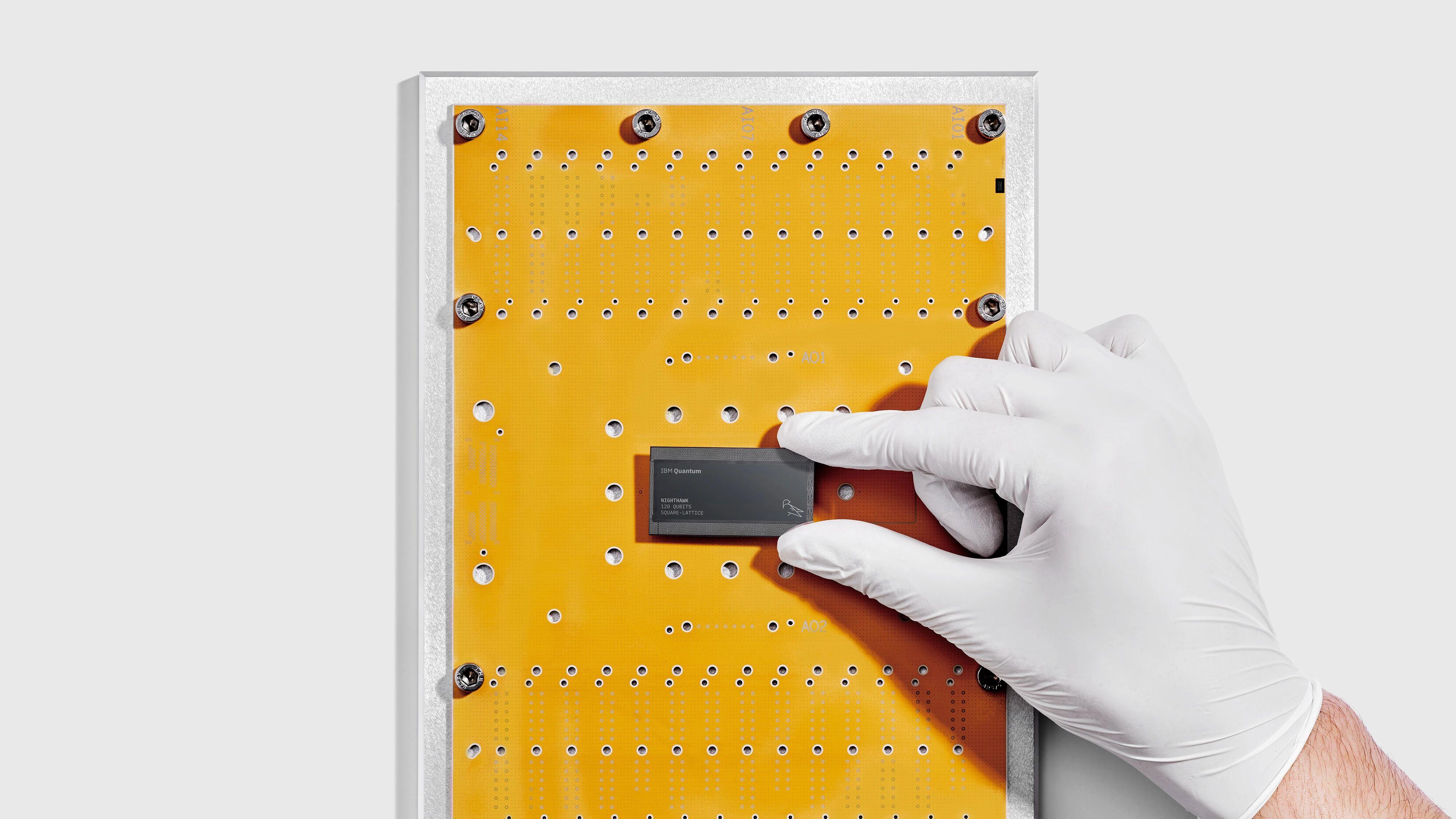 IBM推出兩款全新量子處理器，并加速12英寸量子晶圓生產