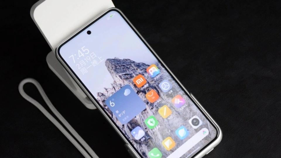 小米宣布清倉，16GB+1TB跌價2590元，高端旗艦降至“谷底價”