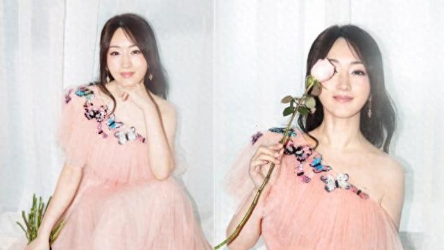 甜歌皇后杨钰莹，是一代人的青春记忆，歌声甜美人更甜