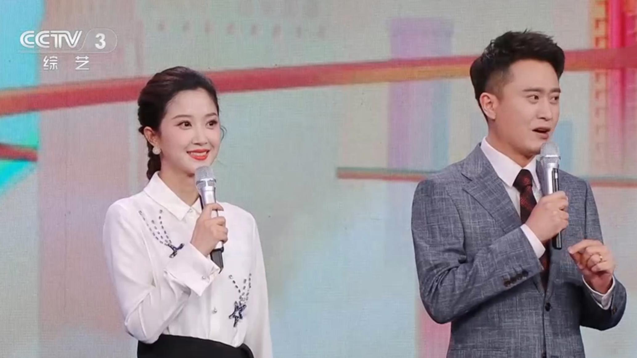 央视综艺改版陷困局，新人挑大梁难挽收视颓势