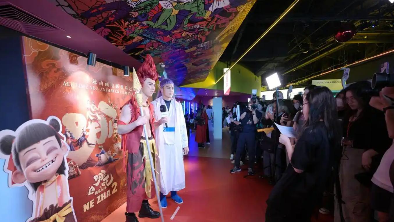 《哪吒2》狮城首映30分钟售罄！全球票房破144亿冲影史第七