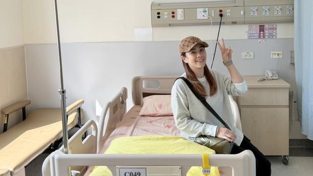 台湾女星柯以柔住院，差点引发败血症，8天花两千元夸台湾医疗好