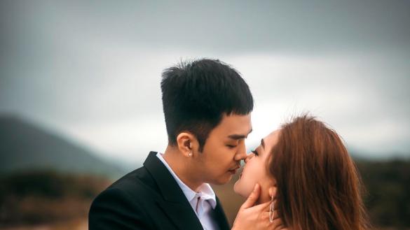 TVB亿万驸马与TVB经理人合约正式完结，宣布单飞