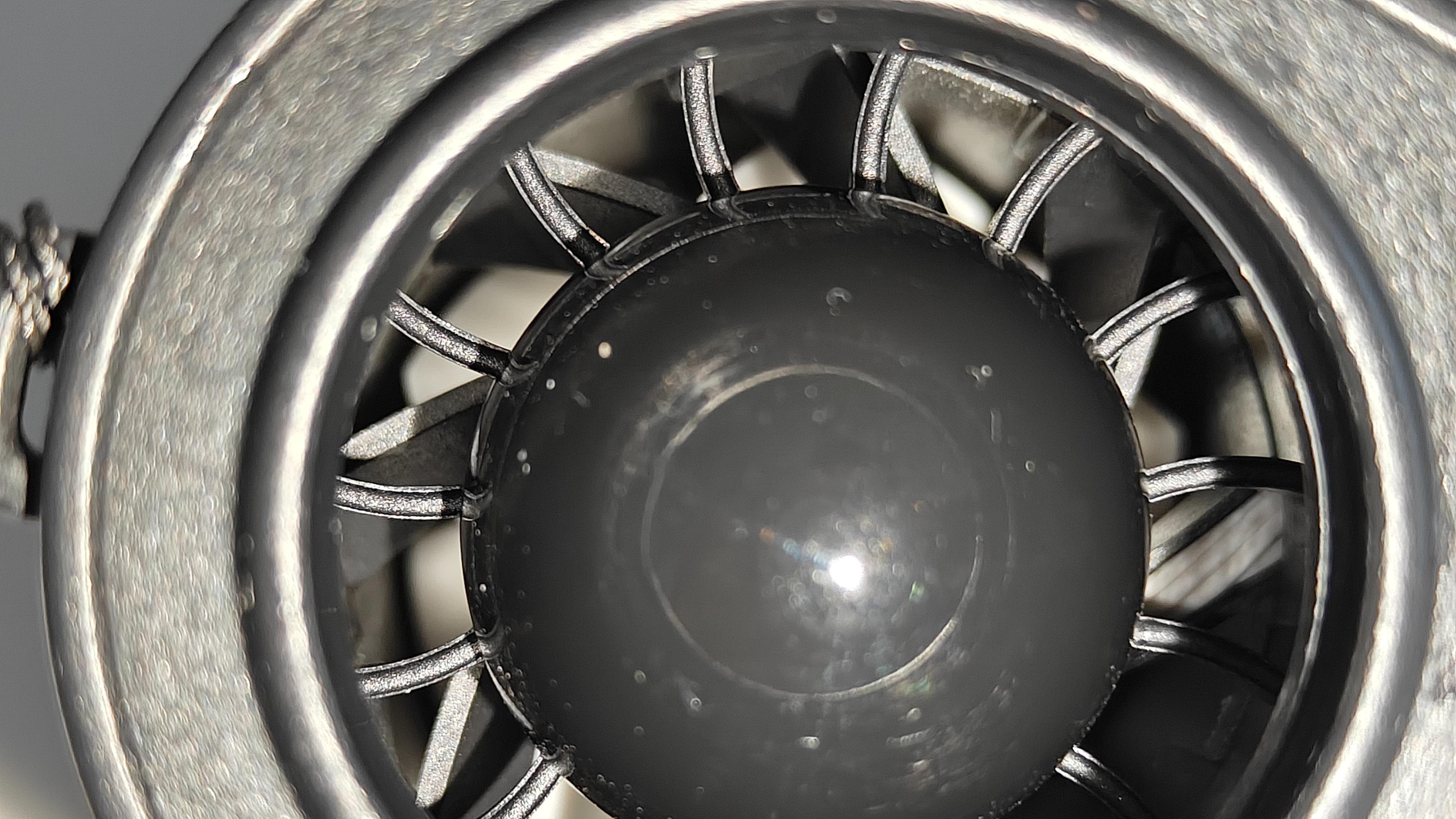 12大黑科技！西圣WindHip高速挂腰风扇体验：解放双手更凉爽！