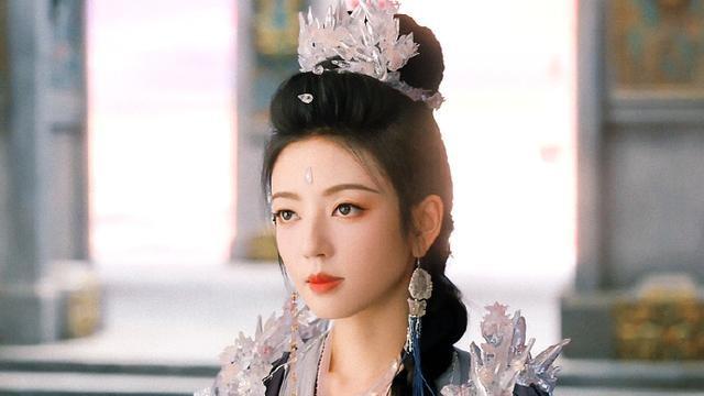 《临江仙》10位美女超养眼，白鹿但凡拉垮点，都压不住漂亮女配