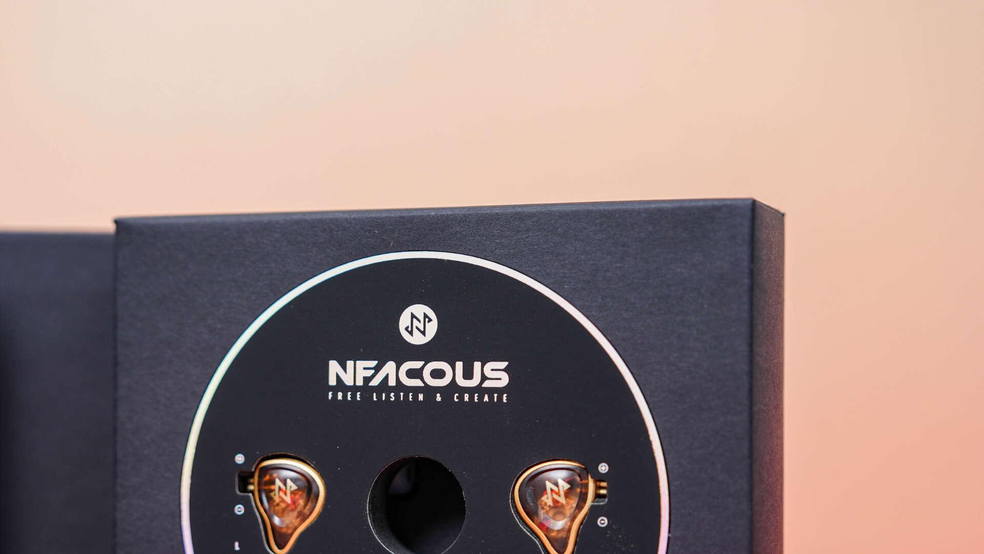 4.5g戴到耳朵怀孕！这复古耳机凭啥让烧友集体真香？