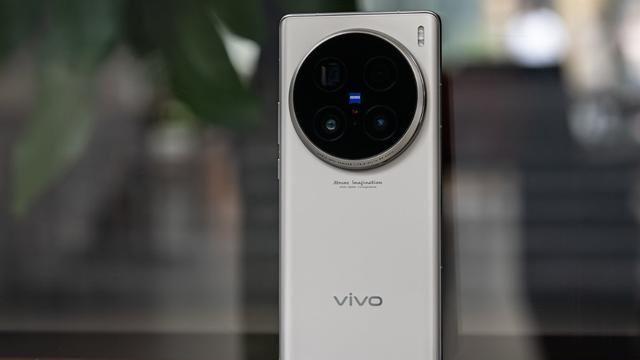 vivo宣布清仓，蔡司2亿像素+2K屏，16GB+512GB突降2010元