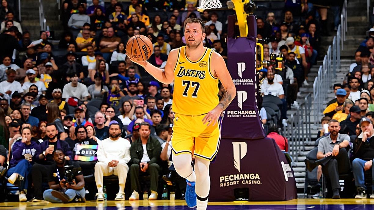 东契奇：不知道湖人和勇士算不算宿敌，但这场揭幕战一定会很激烈