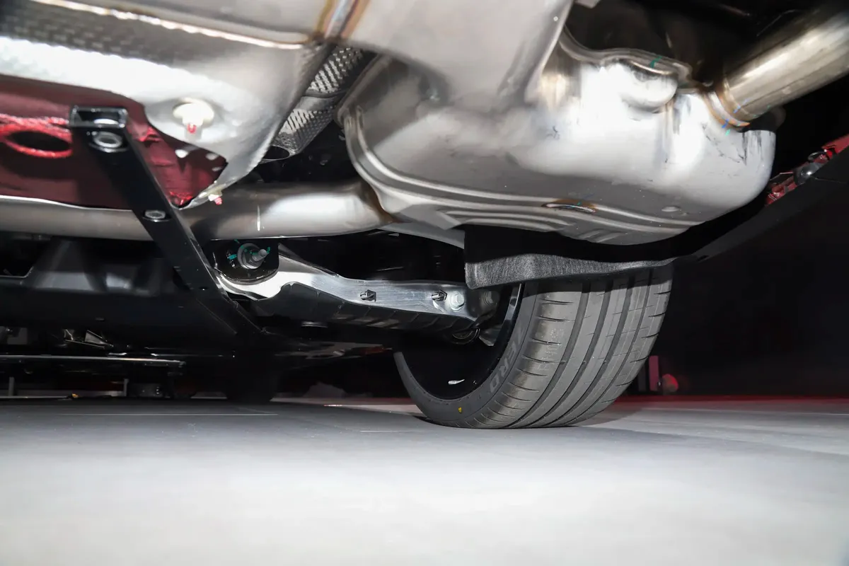 上汽奥迪A5L红运限定版上市，29.19万的“运动套件”，值吗？