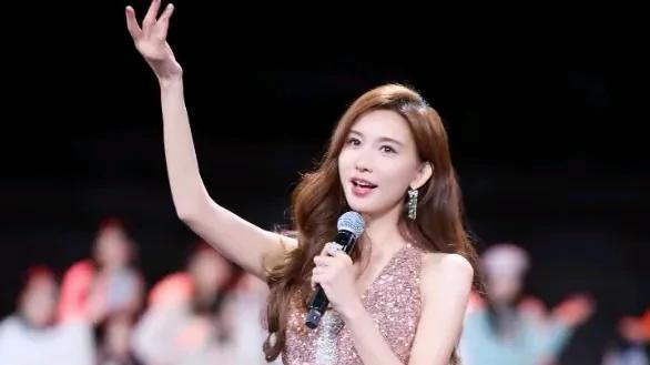 18台卫视春晚收视率出炉，芒果台痛失第一名宝座，谢娜表演惹争议