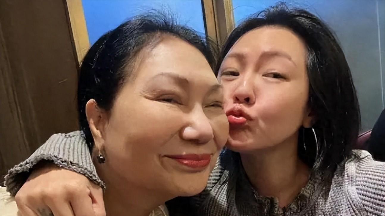 外婆签不签字不重要？徐妈这次真要失算了，小S几句话说出了大S去日本的原因！