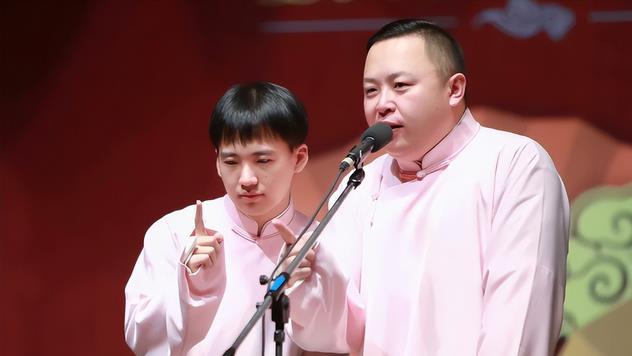 今年春晚有救了！有人空降春晚彩排，意外又惊喜！不会早睡了！