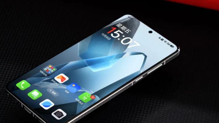 OPPO Find X8 Next与一加13T：小屏旗舰，迎“内卷”之战！