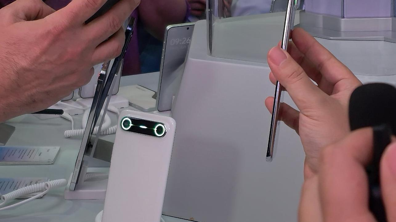 是否掀起中端手机市场新波澜？