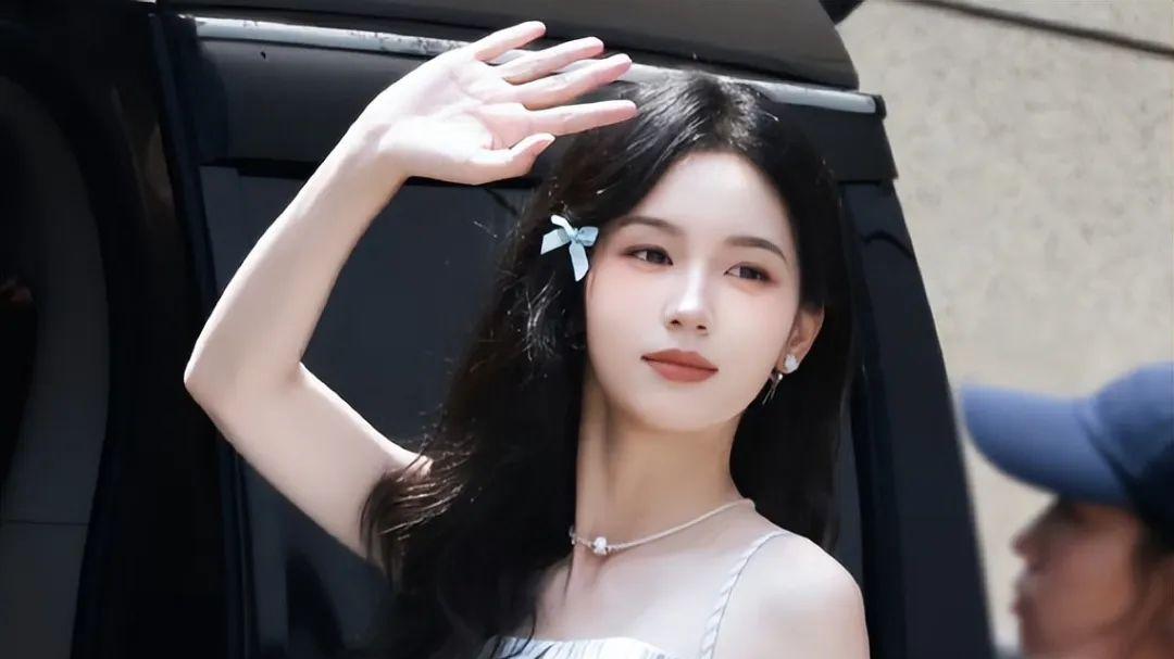 长得再美，但始终无法在演员赛道上拥有自己的一席之地