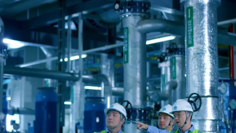 如何利用数字化技术推动工业建设？