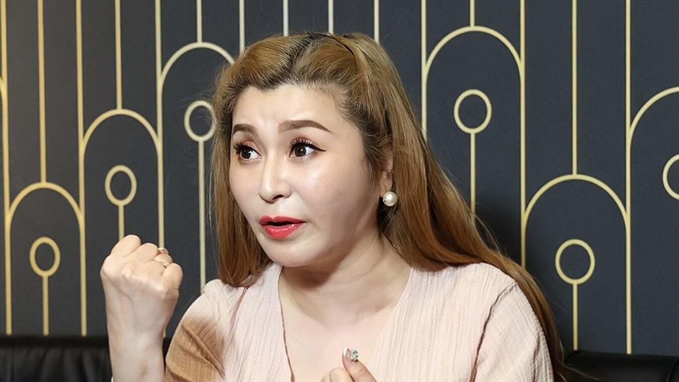 香港知名女星宣布复出，准备自荐去演网剧，自杀未遂否认被下降头