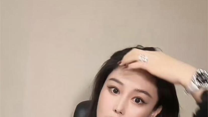 张馨予家水管爆裂变“水帘洞”，乐观态度引网友热议