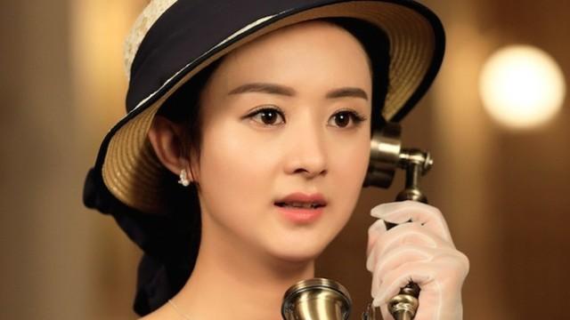 终于等到这天! 和冯绍峰离婚4年后，赵丽颖官宣喜讯，冯小刚赌对了