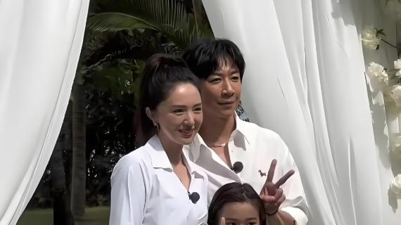 董璇综艺回应婚姻争议，婆家管钱要求引热议，平等责任谁来定规则？