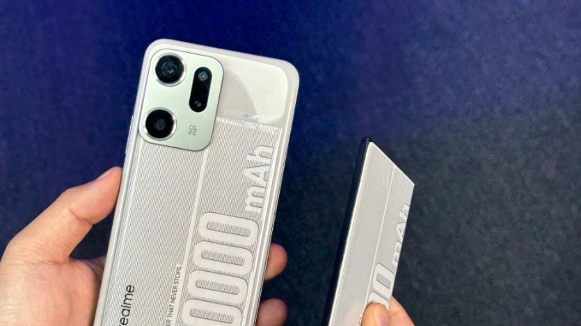 等明年！10000mAh手机不止一款，充电宝要被终结了