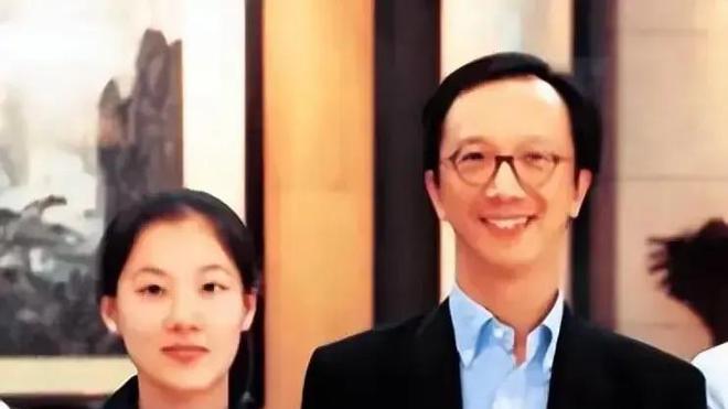 梁锦松后悔娶小26岁伏明霞？揭秘伏明霞衰老速度惊人内幕