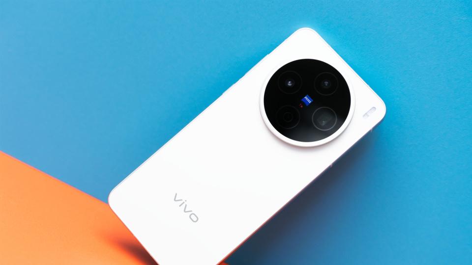 四款機型已進入銷售末期，銷量各有差異，誰能達到完勝？