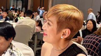 吴君如泪洒婚礼现场！全家力挺经纪人，动情致辞情牵12年