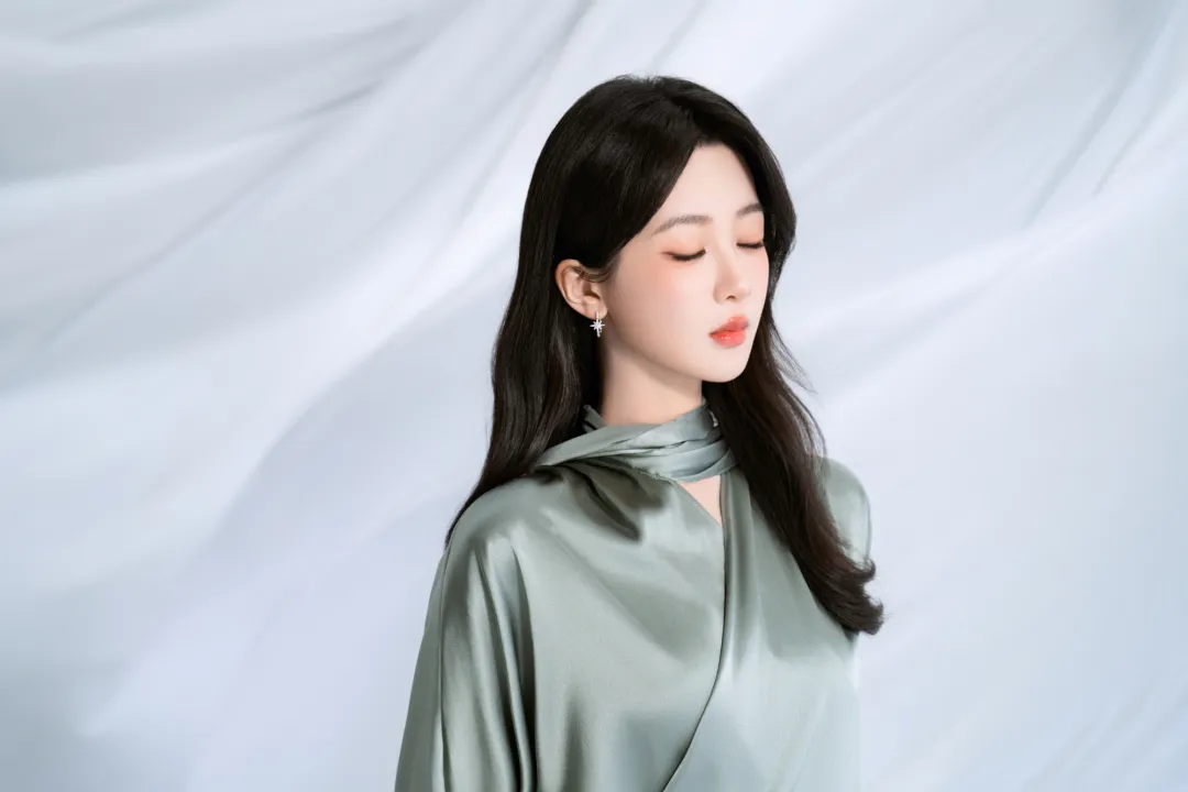 娱乐圈大瓜！王嘉尔；杨紫；周冬雨；李昀锐；黄圣依；李明德；《大奉打更人》